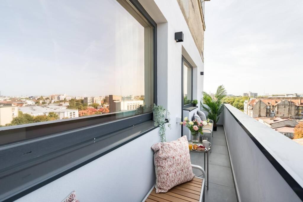 Apartamento Stunning Views 3Br Sunny Flat - Amazing Terrace Bucarest Exterior foto