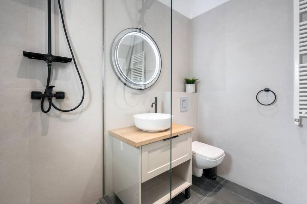 Apartamento Stunning Views 3Br Sunny Flat - Amazing Terrace Bucarest Exterior foto