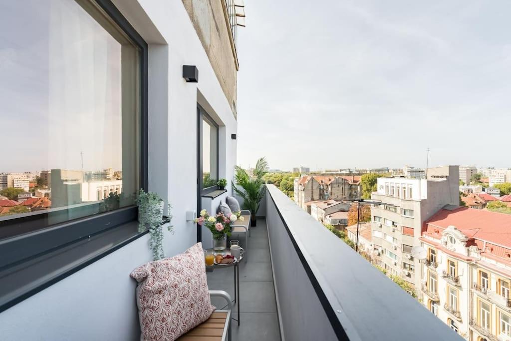 Apartamento Stunning Views 3Br Sunny Flat - Amazing Terrace Bucarest Exterior foto
