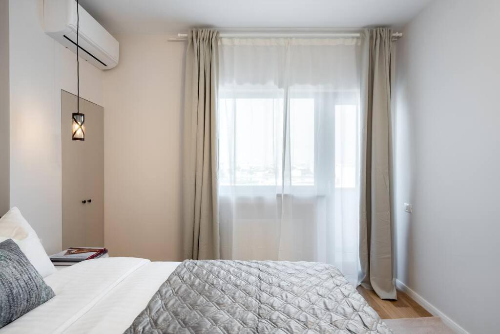 Apartamento Stunning Views 3Br Sunny Flat - Amazing Terrace Bucarest Exterior foto
