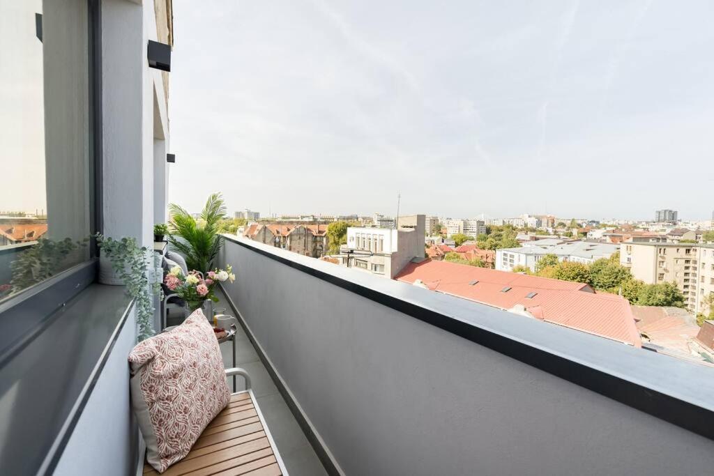 Apartamento Stunning Views 3Br Sunny Flat - Amazing Terrace Bucarest Exterior foto